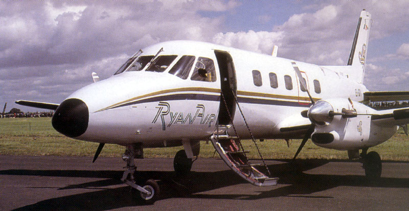 Ryanair inició operaciones en 1985 con un Embraer Bandeirante