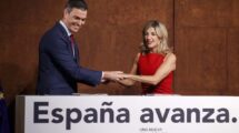 Pedro Sánchez y Yolanda Díaz en la presentación del acuerdo PSOE Sumar.