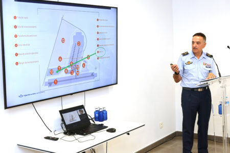 El general Andrés Maldonado, durante su presentación del Centro Integral de Entrenamiento y Movilidad del Ejército del Aire y del Espacio en teruel.